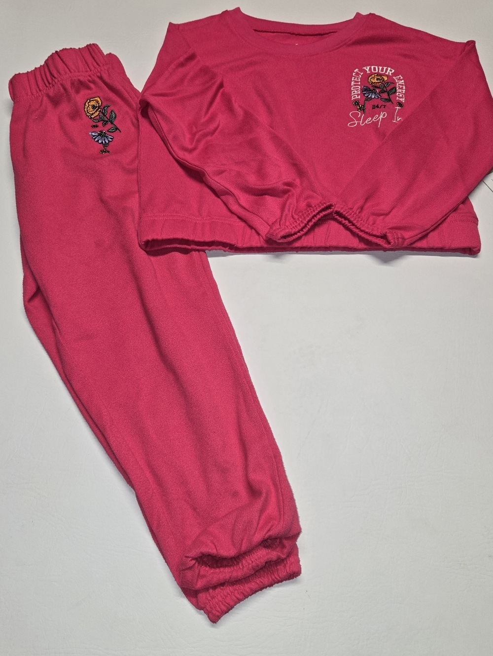 Girls thereabouts Pajama 2 piece set Pink with Floral Embroidery New with tags